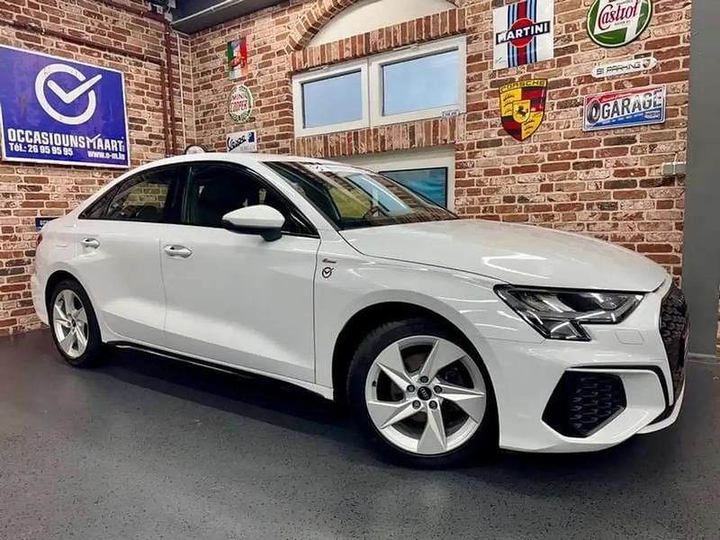 Noir Occasion 2022 Audi A3 S-Line Berline | 28 970 € (Prix juste) - Image 1/4