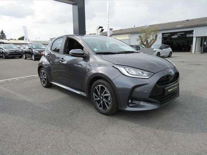Utilisé 2022 Toyota Yaris Hybrid Design Berline | 18 900 € (Prix juste) - Image 1/1