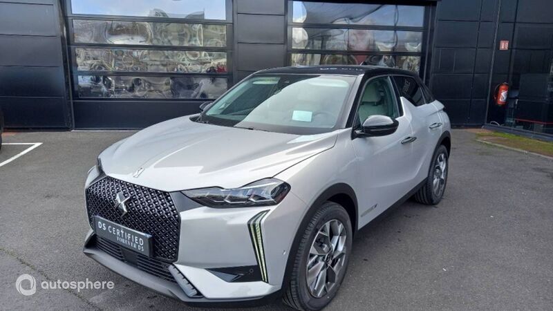 Cristal pearl (n) toit noir Utilisé 2024 DS Automobiles DS3 SUV | 31 390 € - Image 1/4