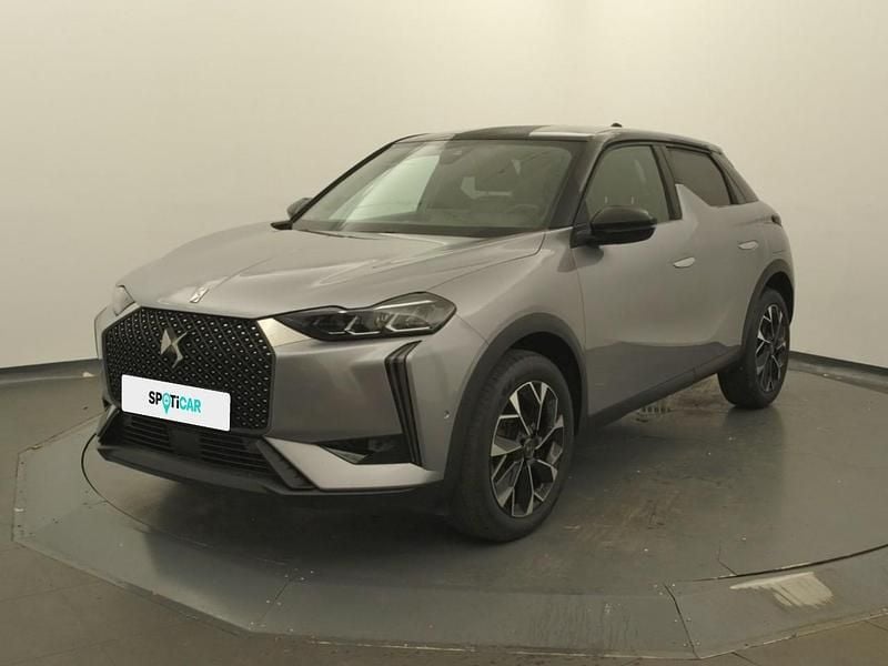 Gris Occasion 2023 DS Automobiles DS3 Crossback Rivoli SUV | 22 589 € (Prix assez cher) - Image 1/4