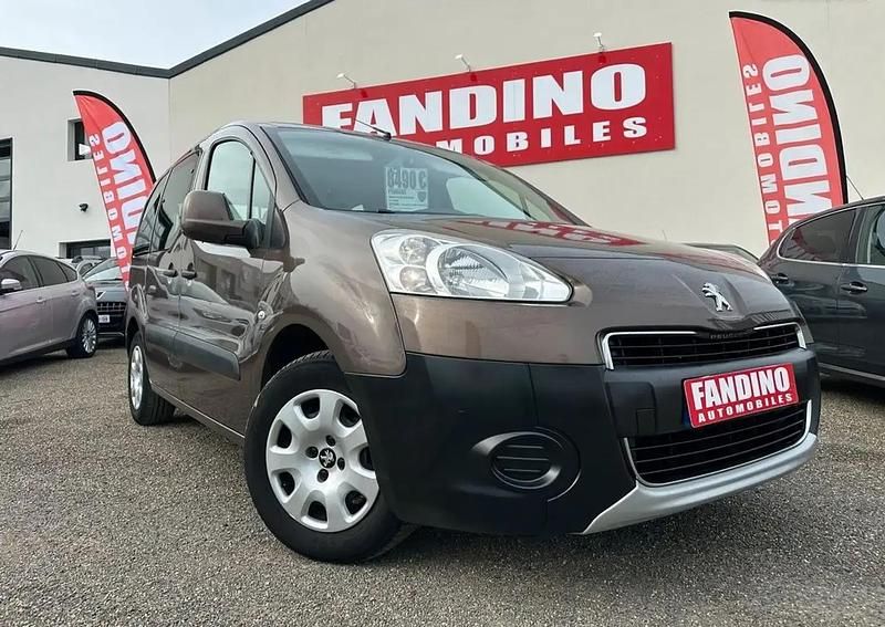 Occasion 2013 Peugeot TePee Active Van | 8 490 € - Image 1/4