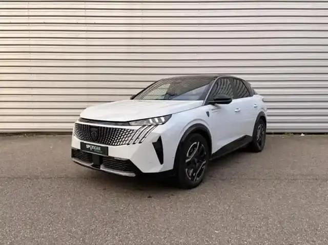 Blanc Occasion 2025 Peugeot e-3008 GTi SUV | 43 790 € (Prix juste) - Image 1/4