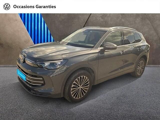 Occasion 2025 VW Tiguan Elegance SUV | 46 850 € (Prix juste) - Image 1/4