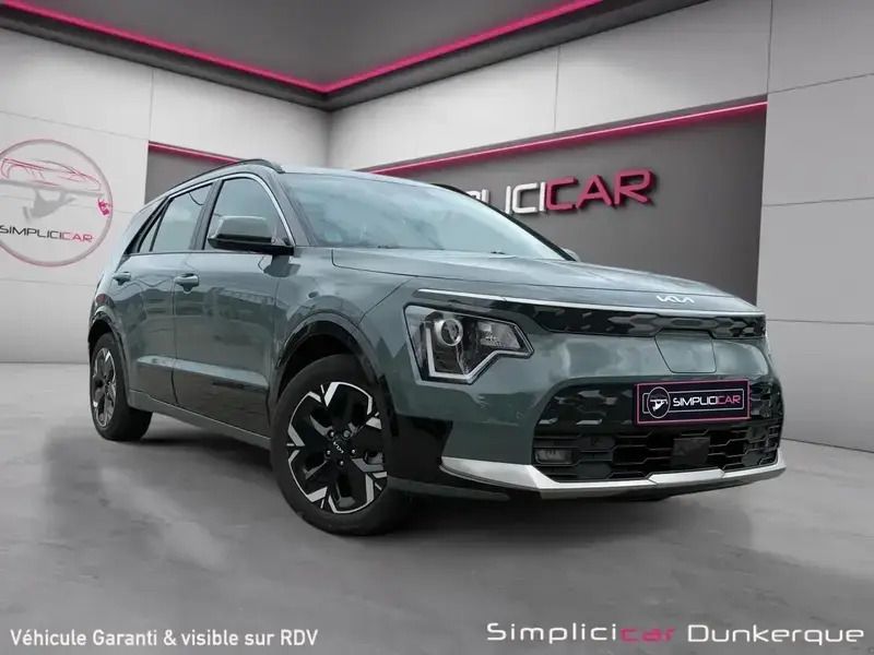 Vert Utilisé 2023 Kia e-Niro Active SUV | 25 980 € (Prix juste) - Image 1/4
