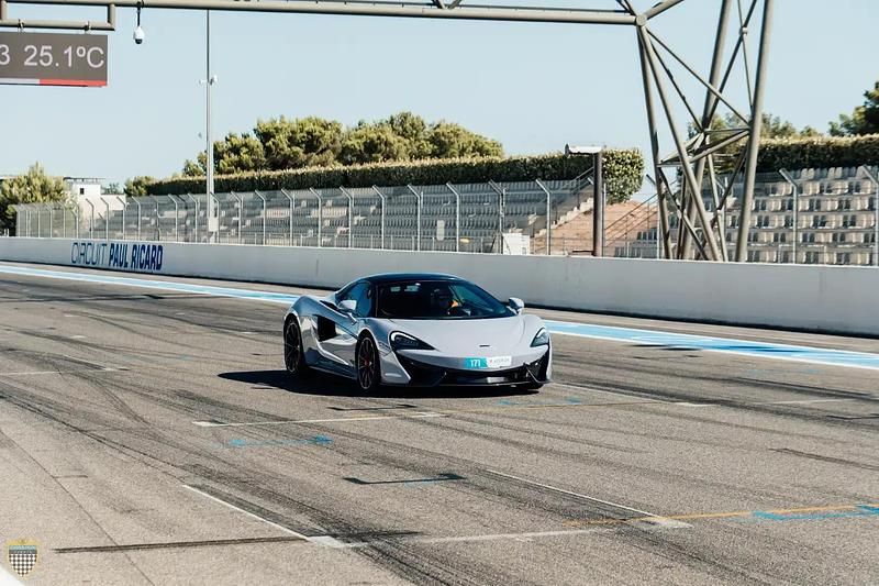 Utilisé 2021 McLaren 570S Cabriolet | 195 000 € - Image 1/4