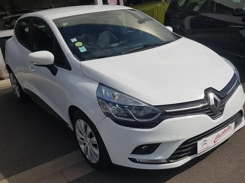 Blanc Utilisé 2019 Renault Clio IV LIMITED Berline | 12 900 € (Prix juste) - Image 1/4