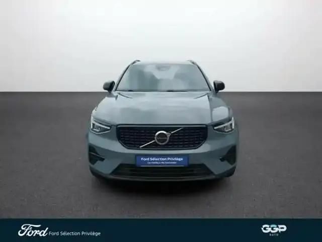 Occasion Volvo XC40 Plus 2023 Bleu fjord métallisé SUV