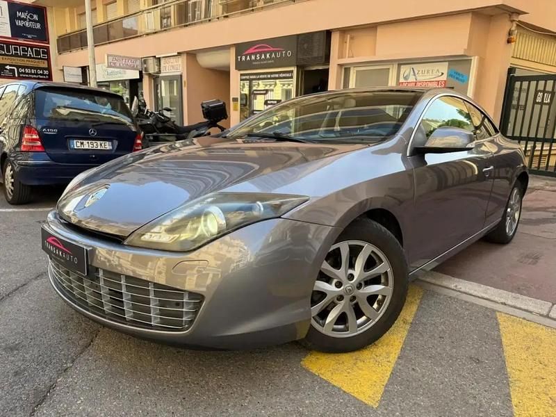 Gris Utilisé 2015 Renault Laguna Coupé Coupé | 8 990 € - Image 1/4
