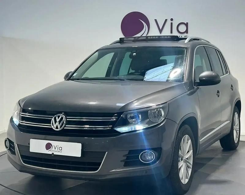 Gris Utilisé 2014 VW Tiguan Sportline SUV | 17 490 € (Prix juste) - Image 1/4