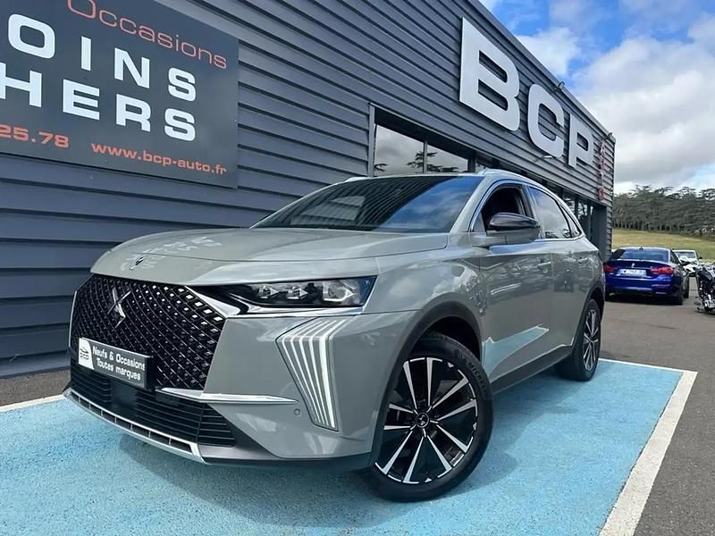 Gris Utilisé 2024 DS Automobiles DS7 Crossback Rivoli SUV | 33 990 € (Prix juste) - Image 1/4