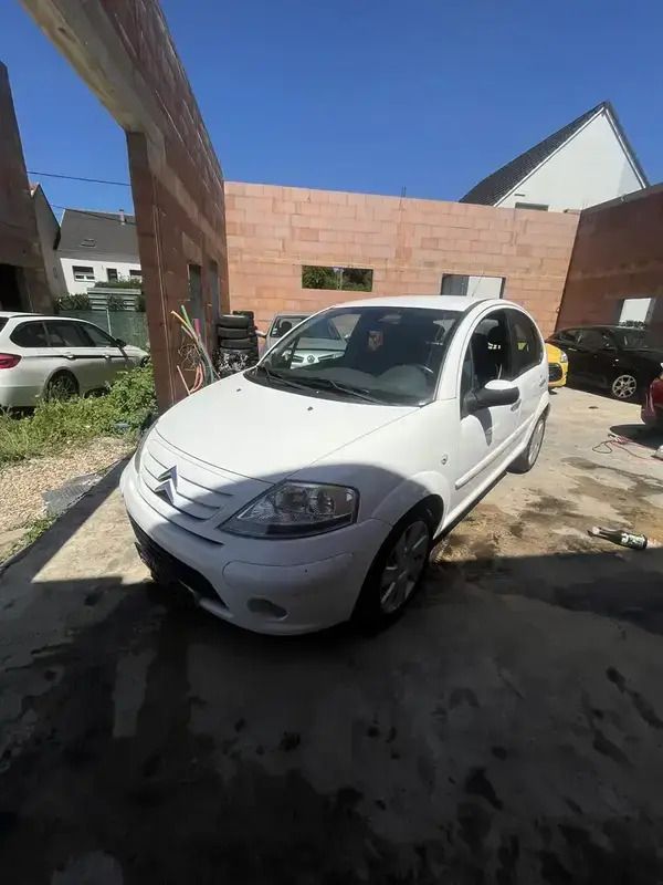 Utilisé 2009 Citroën C3 Exclusive Citadine | 6 590 € (Prix juste) - Image 1/4