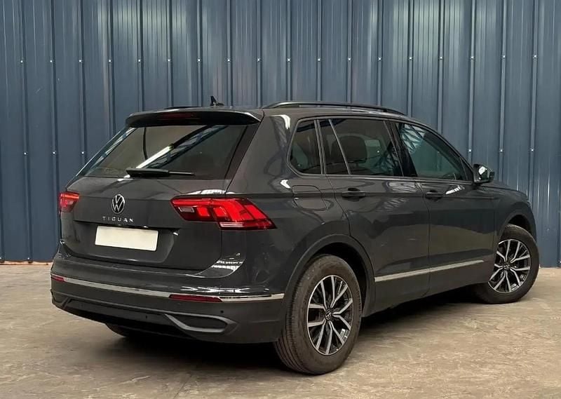 Occasion VW Tiguan Life 151 ch (111 kW) 2023 Gris SUV
