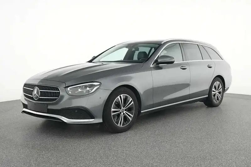Gris Utilisé 2023 Mercedes E200 Luxury Break | 36 990 € (Bon prix) - Image 1/4