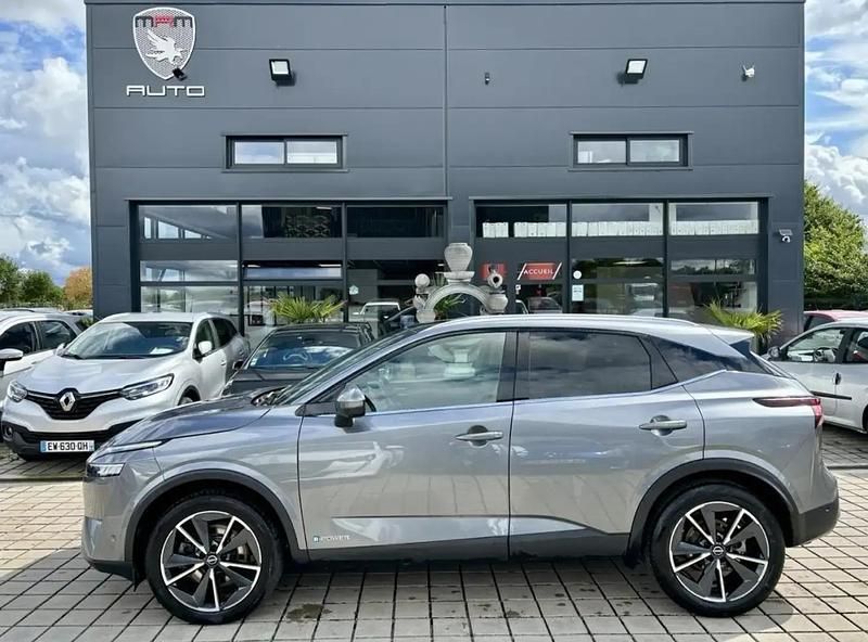 Gris Utilisé 2023 Nissan Qashqai SUV | 27 990 € (Prix juste) - Image 1/4