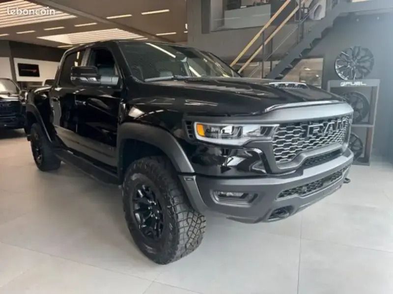 Noir Nouvelle 2025 Dodge Ram Pick-up | 103 990 € - Image 1/4