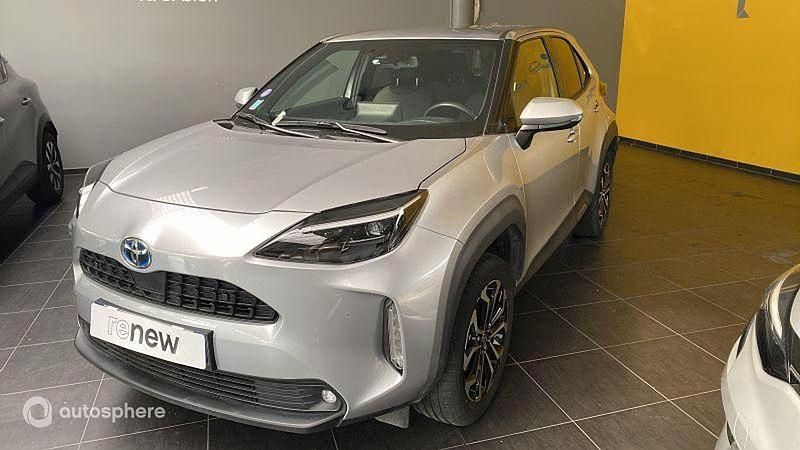 Gris Utilisé 2022 Toyota Yaris Cross Design SUV | 21 599 € (Bon prix) - Image 1/4