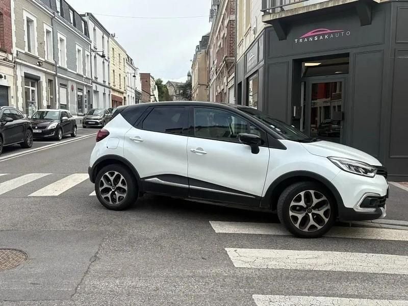 Blanc Utilisé 2019 Renault Captur Zen SUV | 11 990 € (Bon prix) - Image 1/4