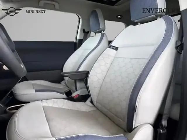 Occasion Mini Cooper Classic 11 kW (15 ch) 2024 Blazing blue Citadine