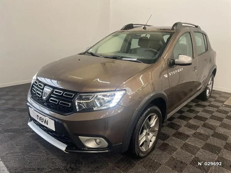 Marron Utilisé 2020 Dacia Sandero Stepway Citadine | 10 500 € (Super prix) - Image 1/4