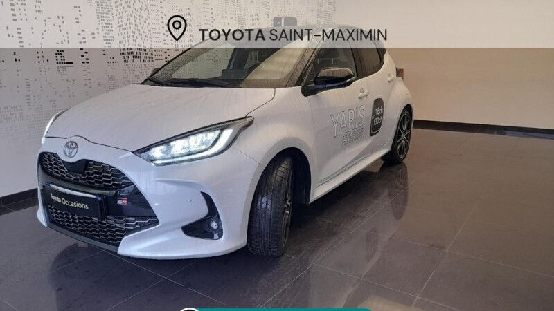 Utilisé 2024 Toyota Yaris Hybrid Sport Citadine | 26 990 € (Prix cher) - Image 1/4