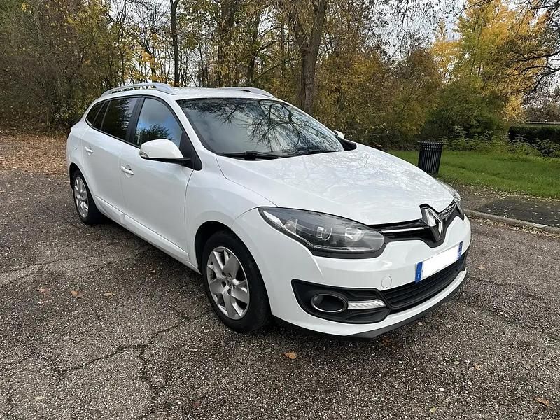 Blanc Occasion 2015 Renault Mégane GrandTour Life Break | 4 700 € - Image 1/4
