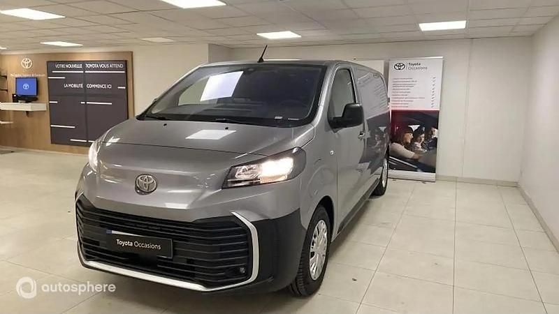 Occasion Toyota Proace 100 kW (137 ch) 2024 Gris acier métal Monospace
