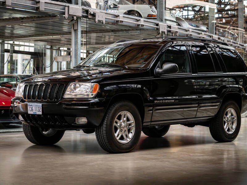 Noir Utilisé 2000 Jeep Grand Cherokee Limited SUV | 79 000 € - Image 1/4