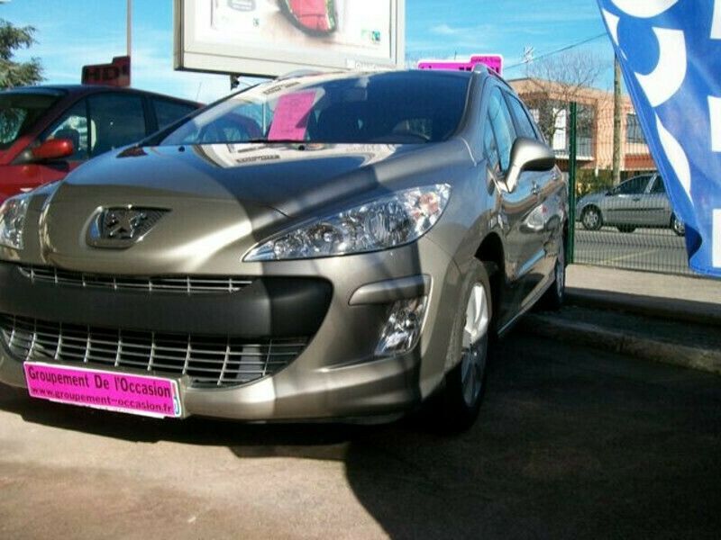 Gris Utilisé 2011 Peugeot 308 Break | 9 750 € - Image 1/4