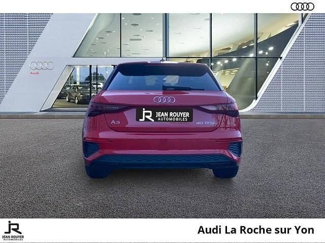 Occasion Audi A3 Sportback e-tron S-Line 150 ch (110 kW) 2024 Rouge tango métallisé Citadine