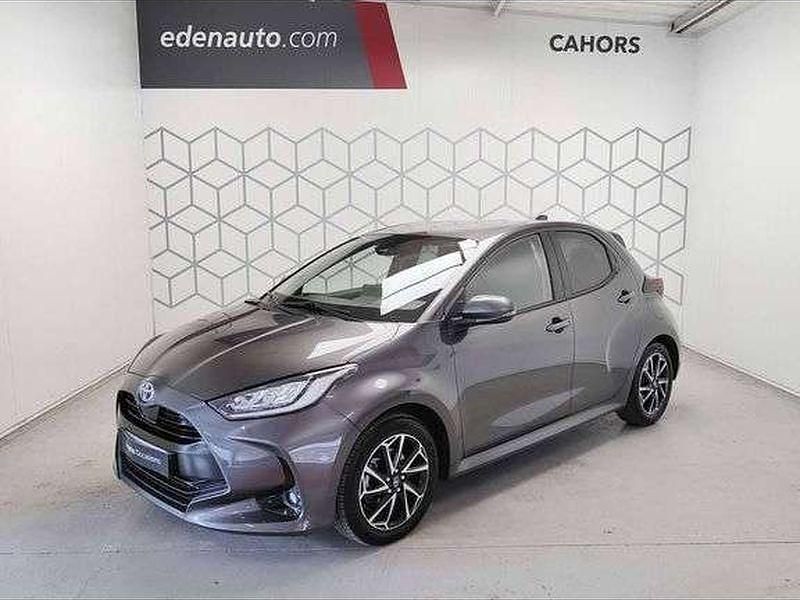 Utilisé 2022 Toyota Yaris Hybrid Design Berline | 19 800 € (Prix juste) - Image 1/1
