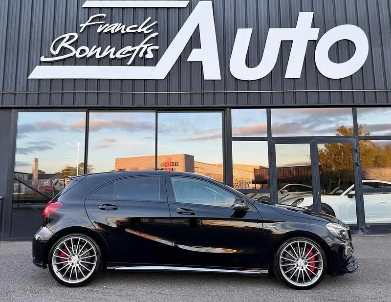 Noir Utilisé 2017 Mercedes A45 AMG AMG Berline | 29 990 € (Prix juste) - Image 1/4