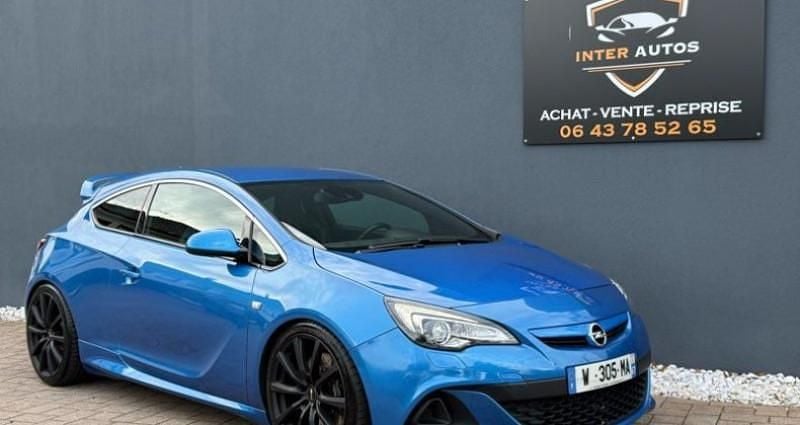 Utilisé 2013 Opel Astra GTC OPC Berline | 14 990 € - Image 1/4