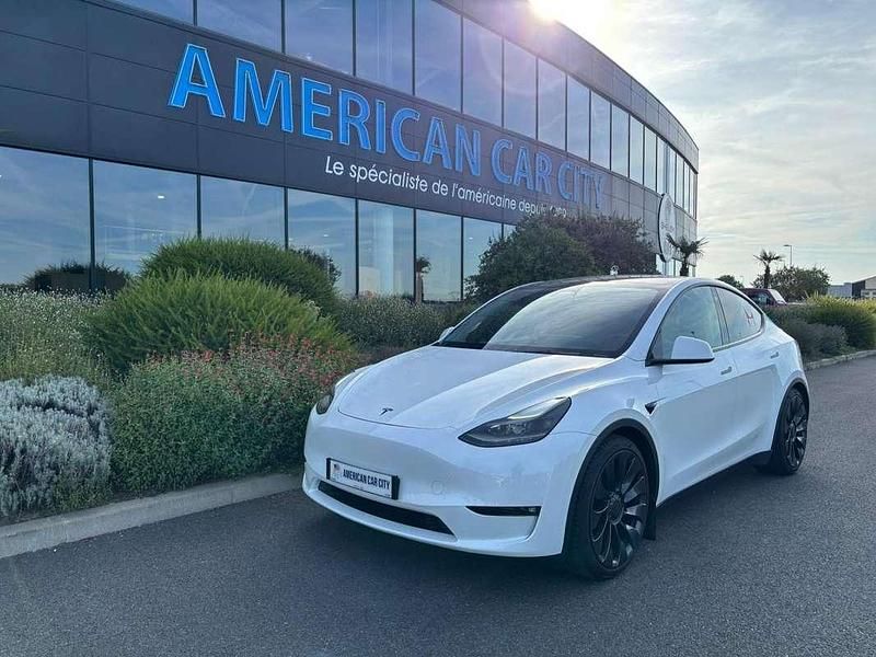 Occasion Tesla Model Y Performance 392 kW (534 ch) 2024 Blanc SUV