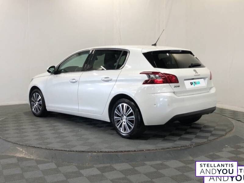 Occasion Peugeot 308 Allure 130 ch (95 kW) 2021 Blanc Berline