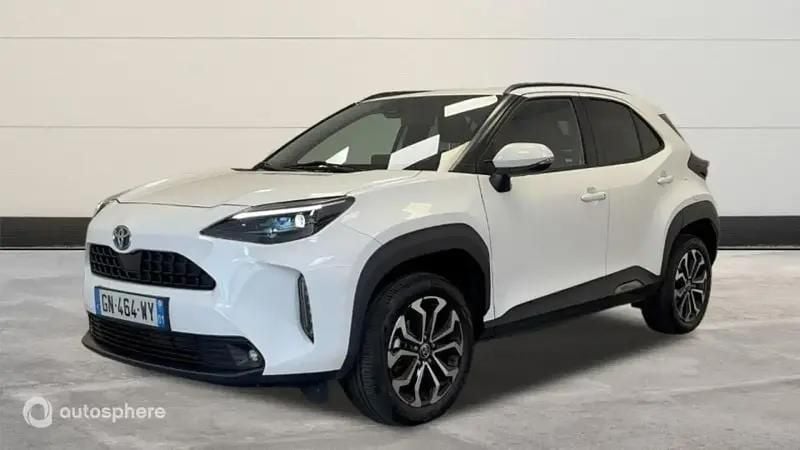 Blanc Utilisé 2023 Toyota Yaris Cross Design SUV | 24 499 € (Prix juste) - Image 1/4
