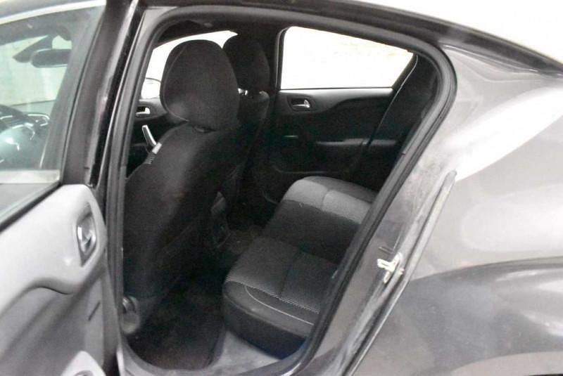 Image 4/4