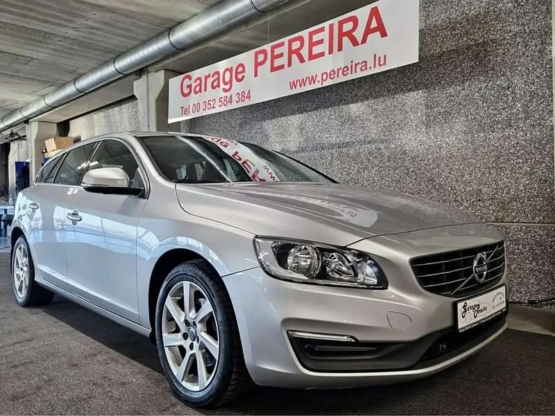 Gris Occasion 2015 Volvo V60 Break | 16 900 € - Image 1/4
