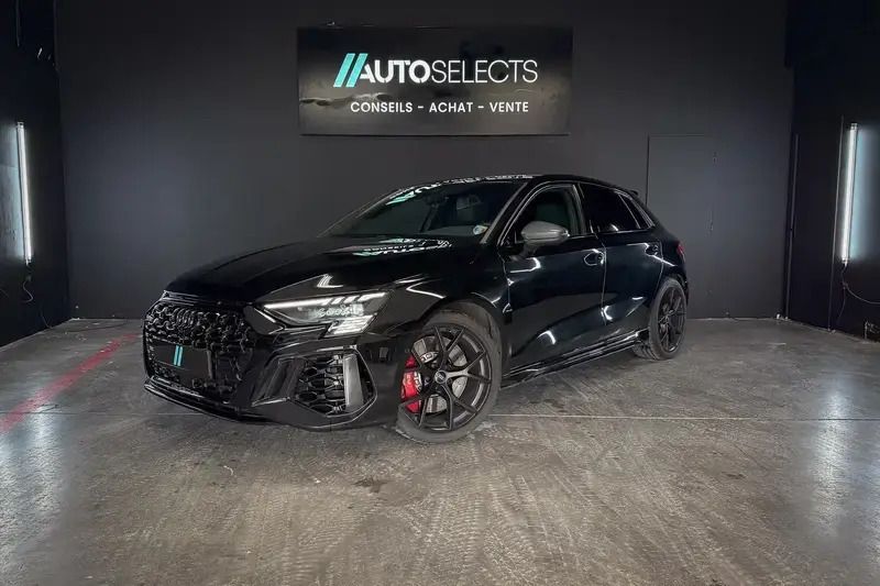 Noir Utilisé 2022 Audi RS3 Sport Citadine | 75 990 € (Prix cher) - Image 1/4
