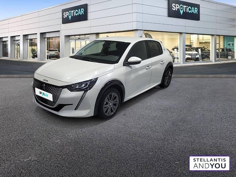 Utilisé 2021 Peugeot e-208 Allure Citadine | 16 390 € (Prix juste) - Image 1/4