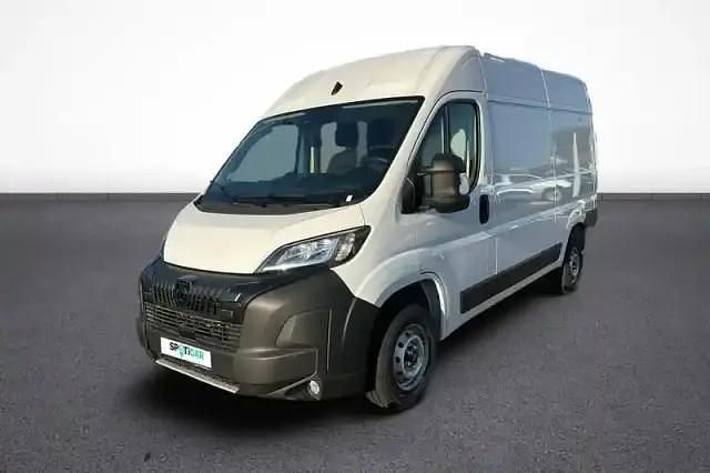 Blanc Nouvelle 2025 Peugeot Boxer S Van | 29 990 € (Bon prix) - Image 1/4