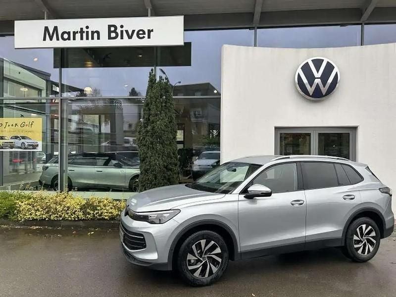 Argent Nouvelle 2025 VW Tiguan Life SUV | 34 854 € (Super prix) - Image 1/4