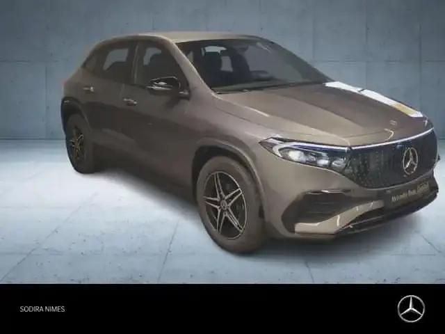 Gris montagne métallisé Occasion 2025 Mercedes EQA250+ Business SUV | 53 490 € - Image 1/4