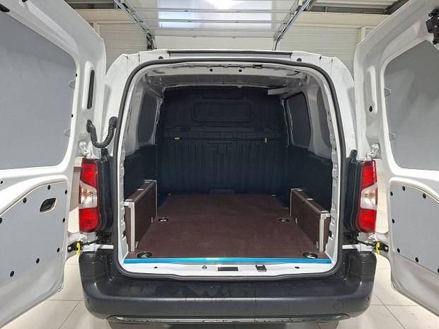 Blanc Nouvelle 2025 Peugeot Partner S Van | 22 990 € - Image 1/4