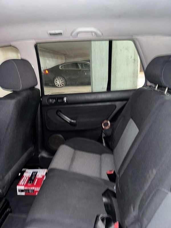 Image 4/4