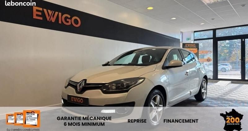 Blanc Utilisé 2014 Renault Mégane III Business Berline | 5 990 € (Super prix) - Image 1/4