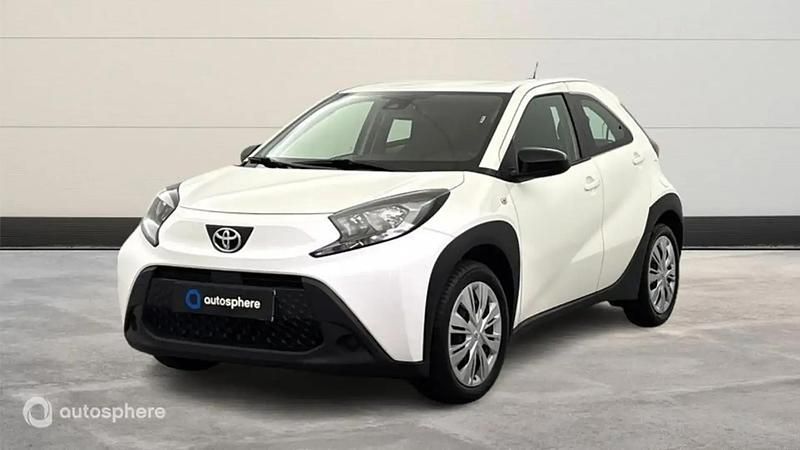 Blanc Utilisé 2023 Toyota Aygo X SUV | 14 999 € - Image 1/4