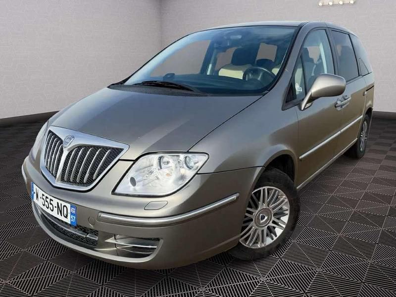 Occasion Lancia Phedra 136 ch (100 kW) 2010 Gris Monospace