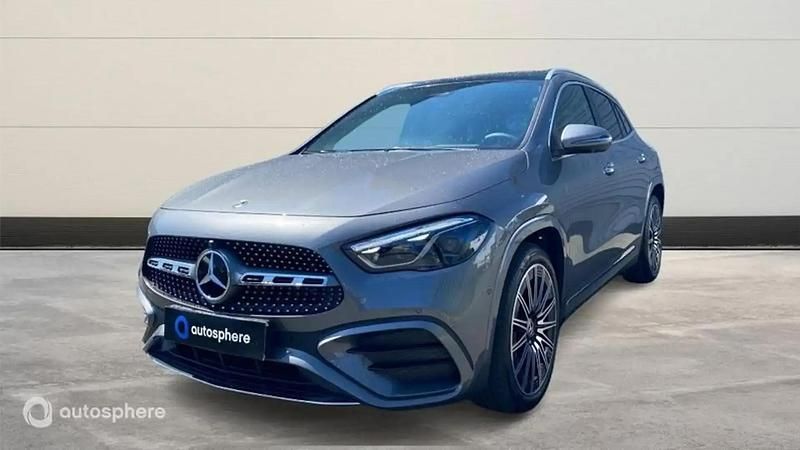 Utilisé 2025 Mercedes 200 AMG line SUV | 54 499 € - Image 1/4