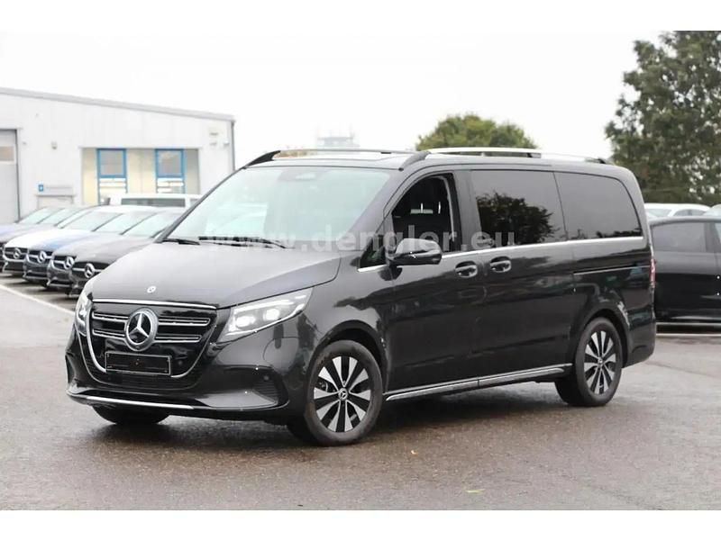 Noir Occasion 2024 Mercedes EQV300 Van | 64 100 € - Image 1/4