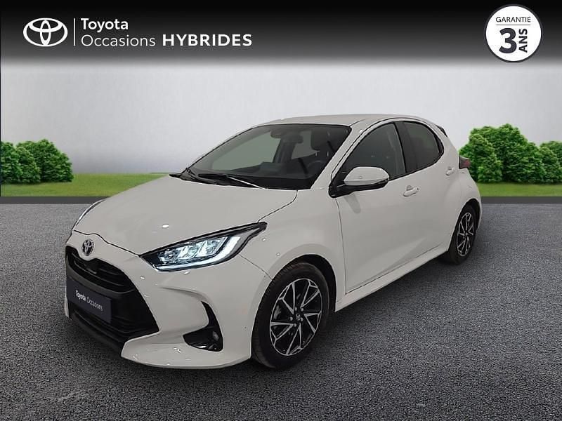 Blanc Occasion 2024 Toyota Yaris Hybrid Design Berline | 21 390 € (Prix juste) - Image 1/4